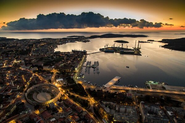 Kombi prevoz putnika Beograd - Pula, FastTravel